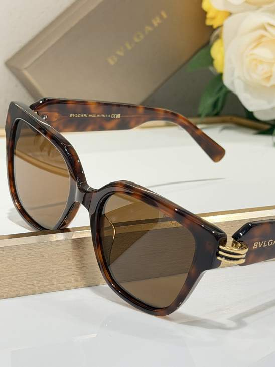 Picture of Bvlgari Sunglasses _SKUfw80443339fw